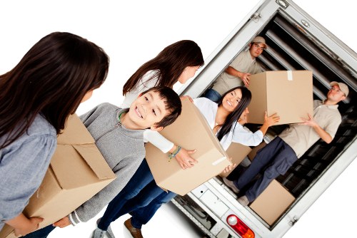 Local Chiswick movers navigating through the neighborhood
